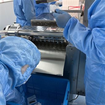 520带鱼拉伸膜真空包装机 海鱼大型包装设备